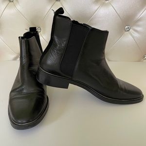 Zara woman black short boots leather